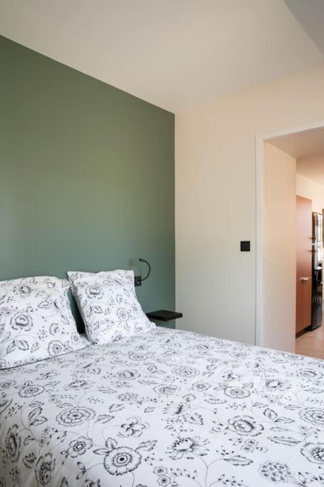 Appartement Cosy Pres Du Centre Ville Château-Gontier Exteriör bild